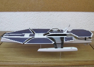 The model of trimaran with solar panels_2