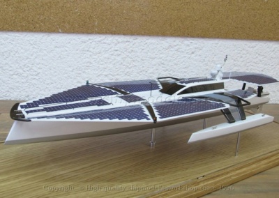 The model of trimaran with solar panels_6